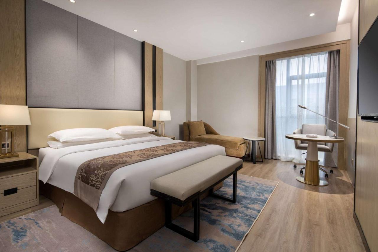 Ramada By Wyndham Pudong 4*