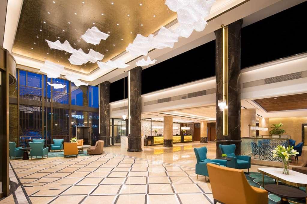 Hotel Ramada By Wyndham Pudong 4*