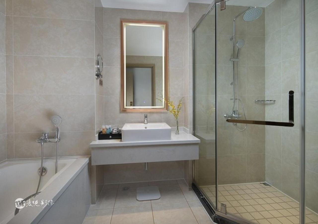 Hotel Ramada By Wyndham Pudong 4*
