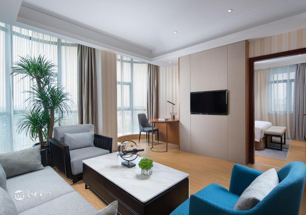 Hotel Ramada By Wyndham Pudong 4*